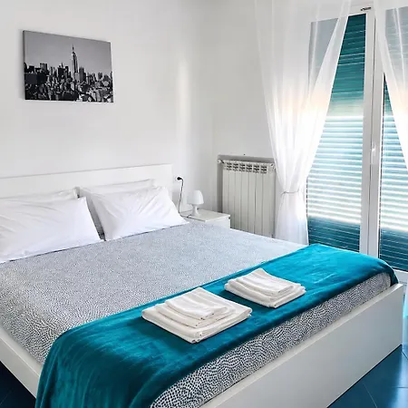 Vista Mare, Netflix & Ac - Smeraldo Apartment Daire