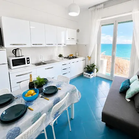 Daire Vista Mare, Netflix & Ac - Smeraldo Apartment Laigueglia